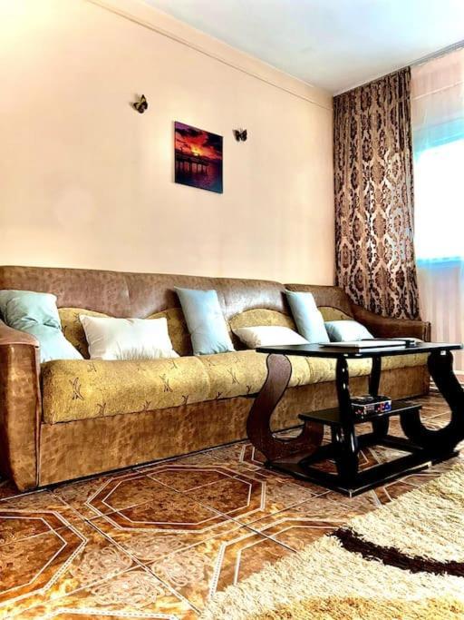 Ap 2 Cam Confortabile - Ab House Iasi Esterno foto
